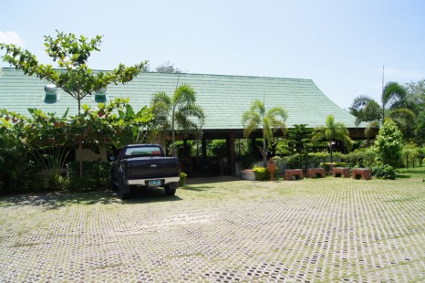 Entrance view to Tang Mo Restaurant