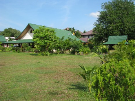 View from the bungalows to the direction of Tang-Mo Restaurant